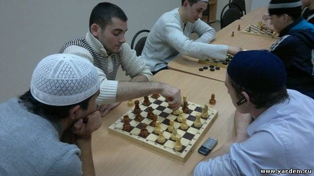 В мечети "Ярдэм" прошел турнир по шашкам