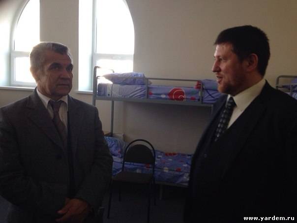 Начальник МЧС Казани Фердинанд Тимурханов посетил мечеть "Ярдэм"