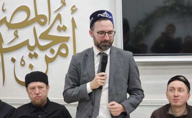 Глава администрации Владимир Жаворонков поздравил “Ярдам-Помощь”