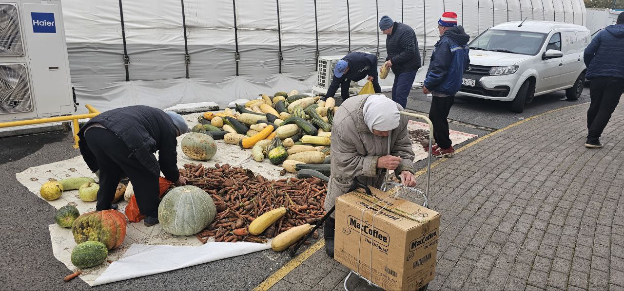 Раздача гушр нуждающимся