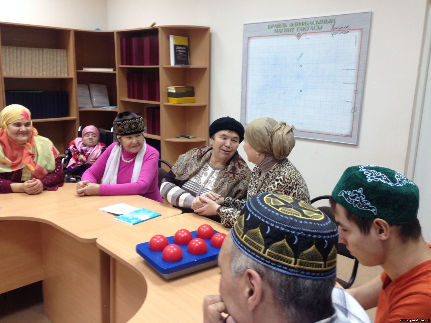 Историк Таимина Биктимирова провела лекцию в мечети "Ярдэм"