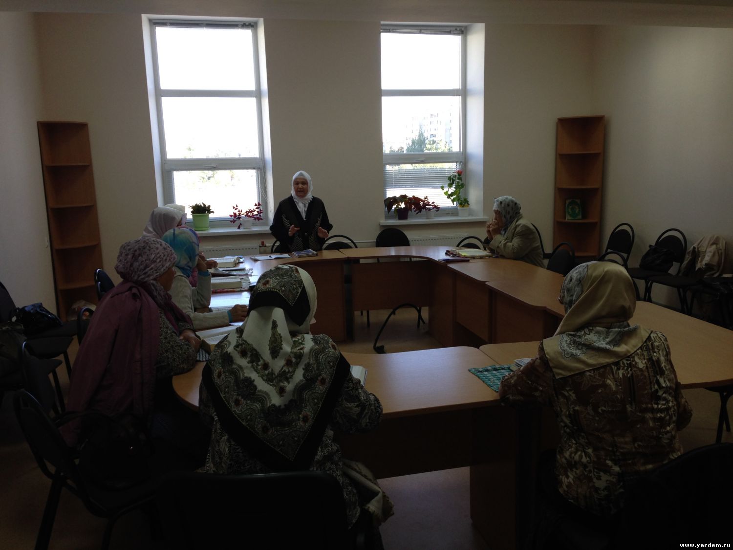 В мечети "Ярдэм" начались курсы для  женщин по изучению Корана. Курсы по заучиванию Корана
